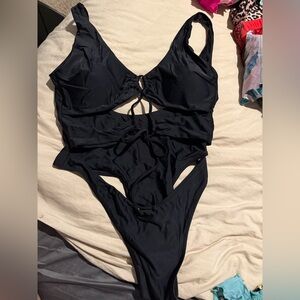 SHEIN Black Cutout One Piece Swimsuit